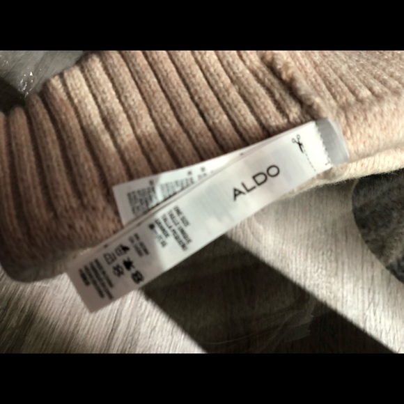 ALDO Pink Winter Puff Hat ❄️ - Picture 5 of 6